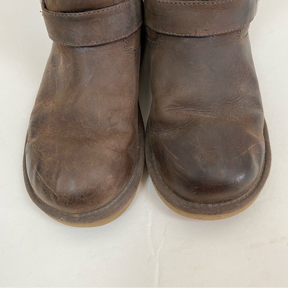 UGG Kensington Shearling Fleece Lined Winter Boots - Picture 8 of 9